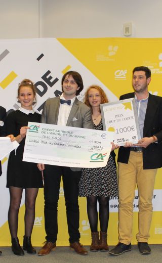 Etudiants de 3e année de Licence Histoire récompensés au prix de l'initiative