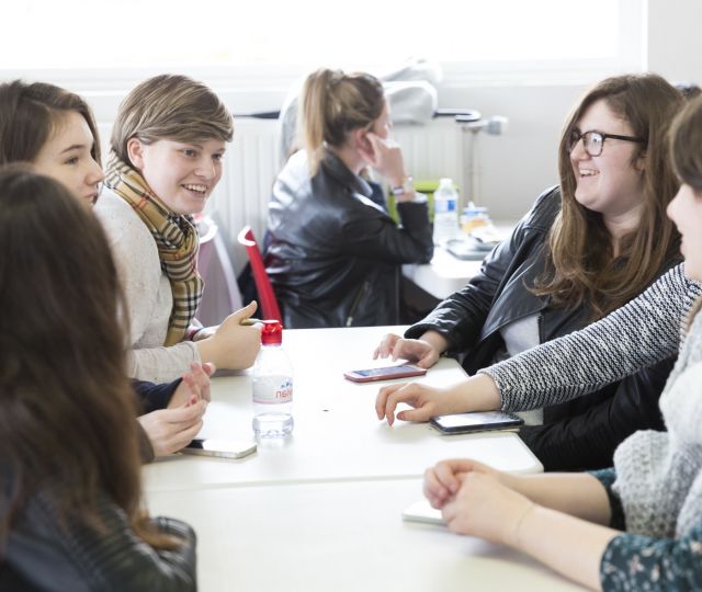 étudiantes en licence histoire UCO Laval